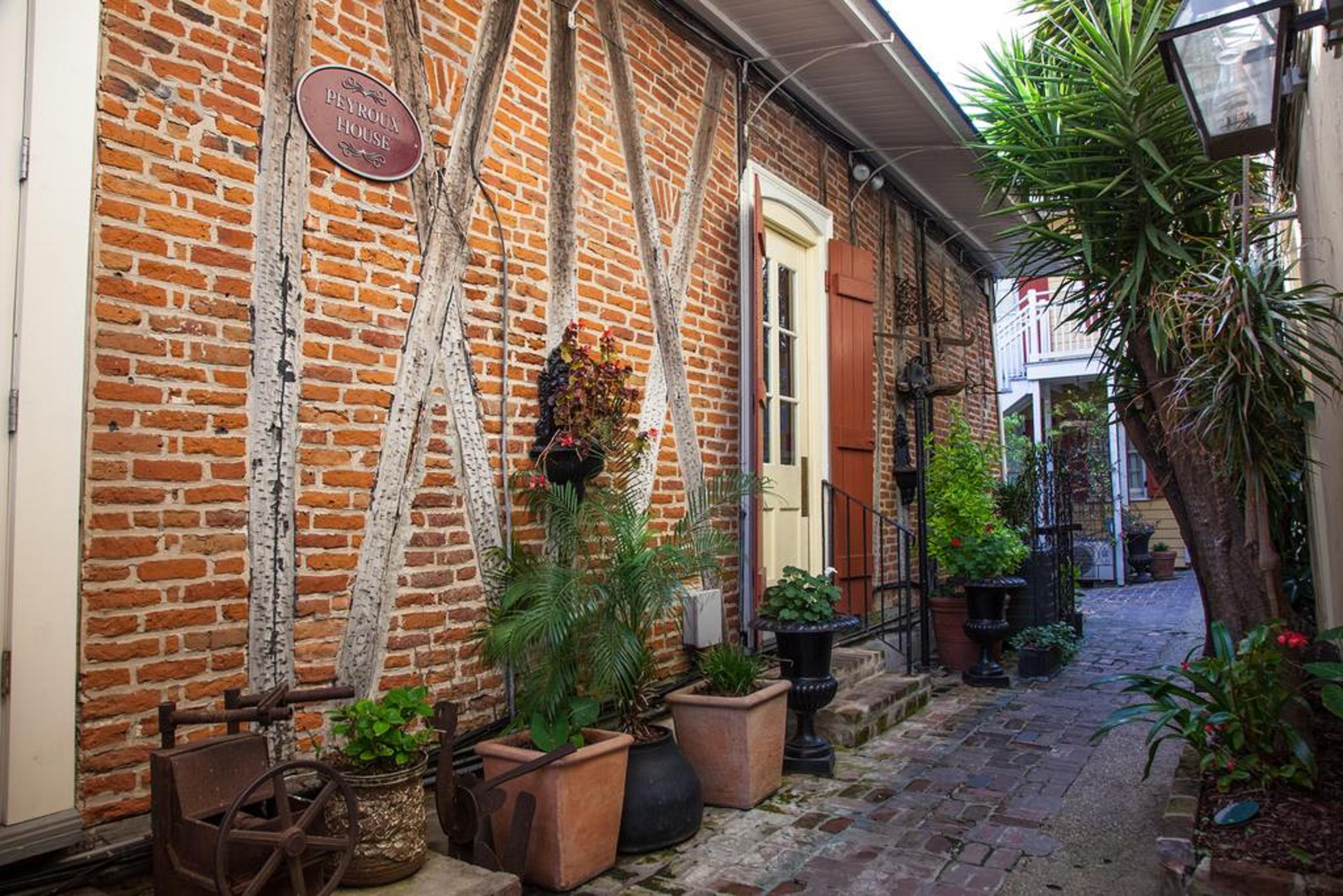Hotel St. Pierre French Quarter New Orleans Ngoại thất bức ảnh