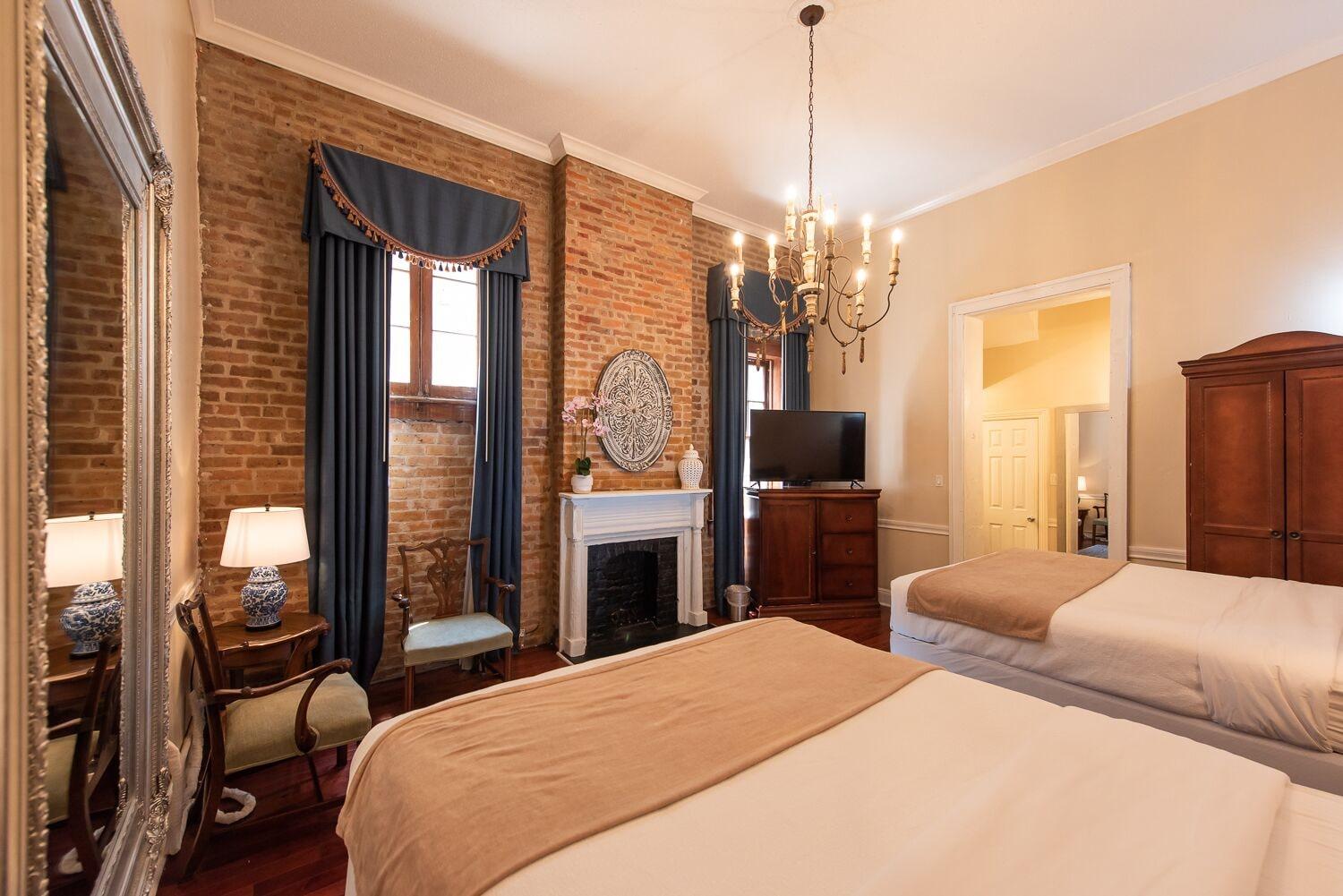 Hotel St. Pierre French Quarter New Orleans Ngoại thất bức ảnh